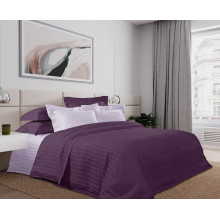 Постельное белье евро страйп-сатин (жаккард) (4 нав.) Ежевичный капкейк (коробка) арт. LK4326
