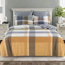 Постельное белье семейное велюр Витар