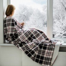 Плед 180х200 флис Клетка белый-графит Плед 180х200 флис Клетка белый-графит